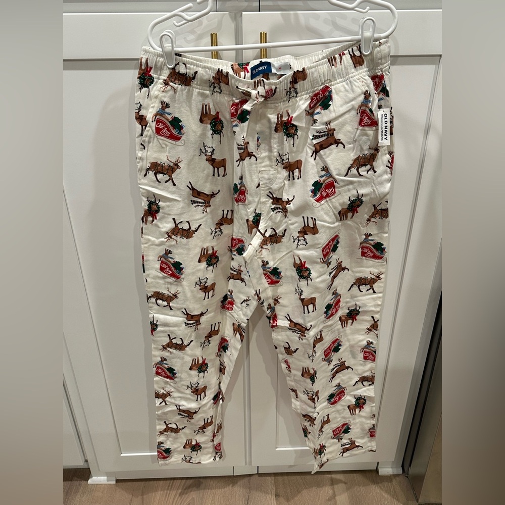 NWT Old Navy Festive Reindeer Pajama Pants